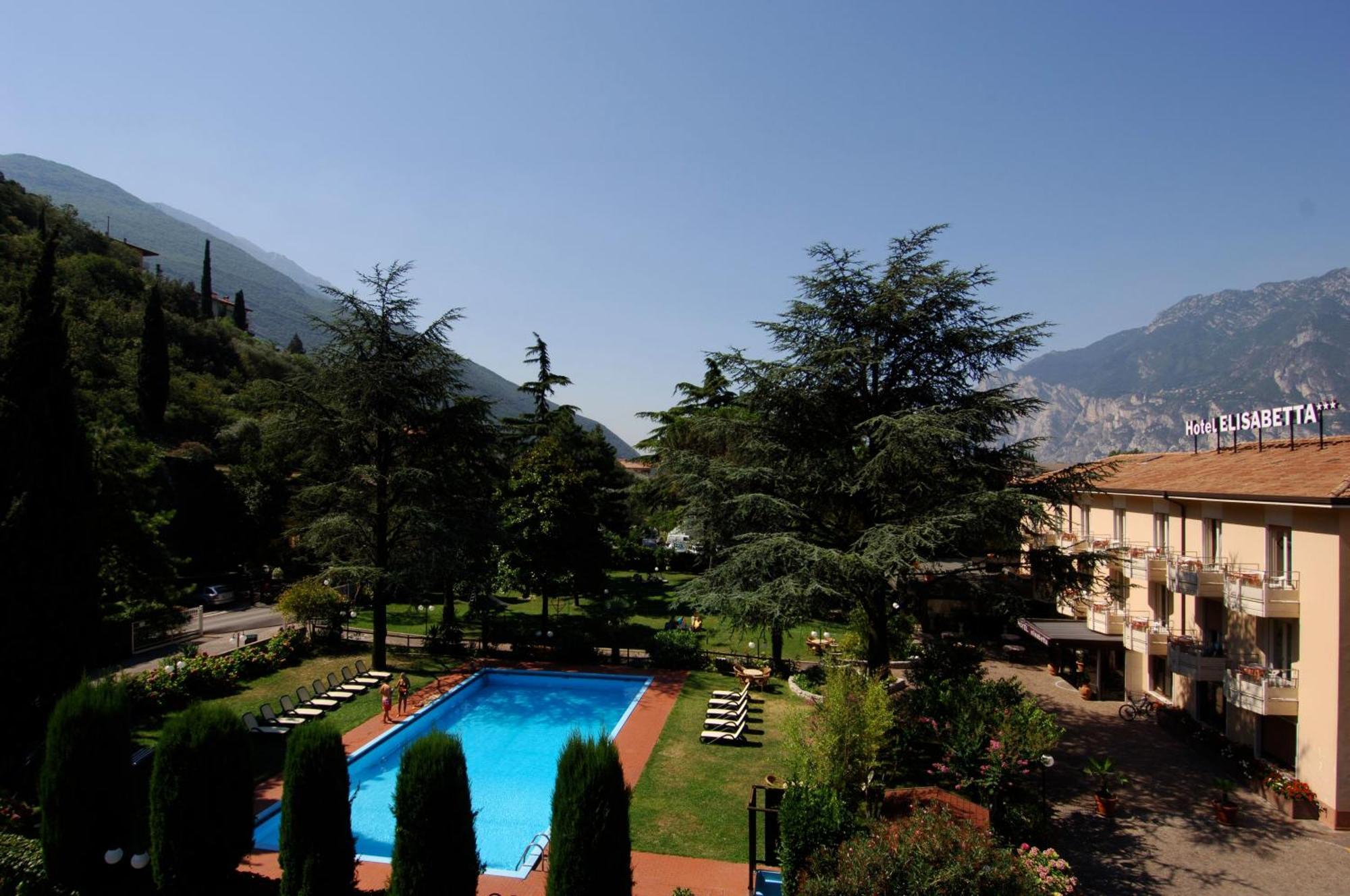 Hotel Elisabetta Torbole Sul Garda Exterior foto