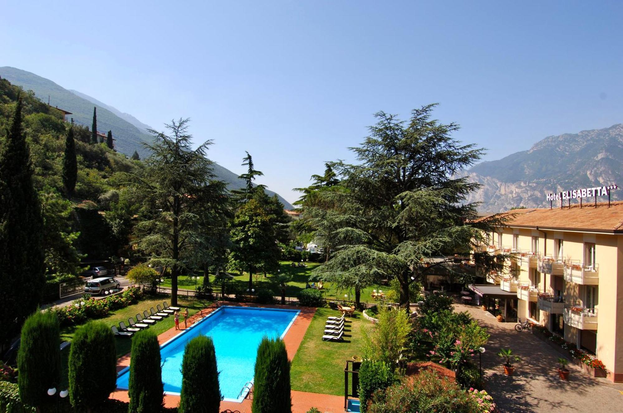Hotel Elisabetta Torbole Sul Garda Exterior foto