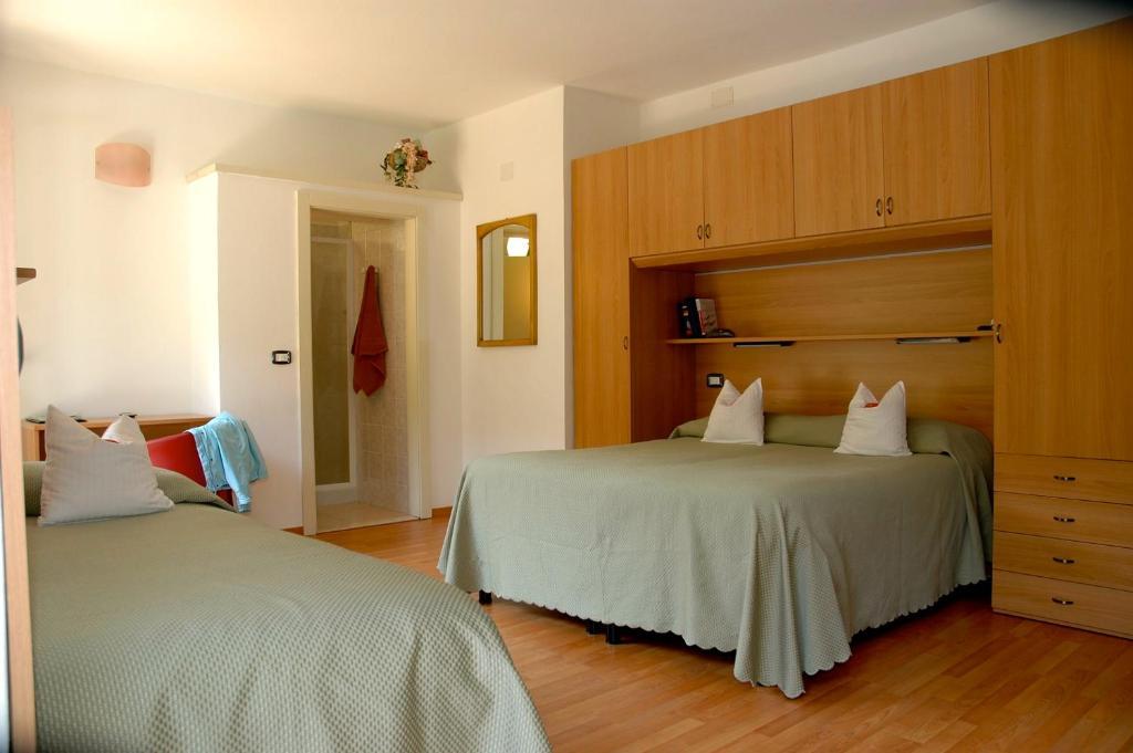 Hotel Elisabetta Torbole Sul Garda Habitación foto